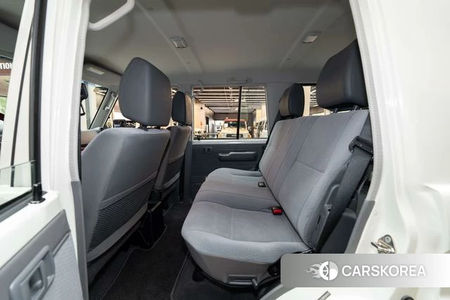 Toyota Land Cruiser 70 Series 2024 Белый из Китая, фото 2