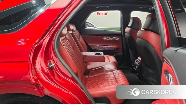 Genesis GV70 2021 Красный из Кореи, фото 2