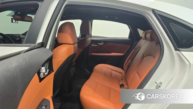 Kia The New K3 2nd generation 2023 Белый из Кореи, фото 2