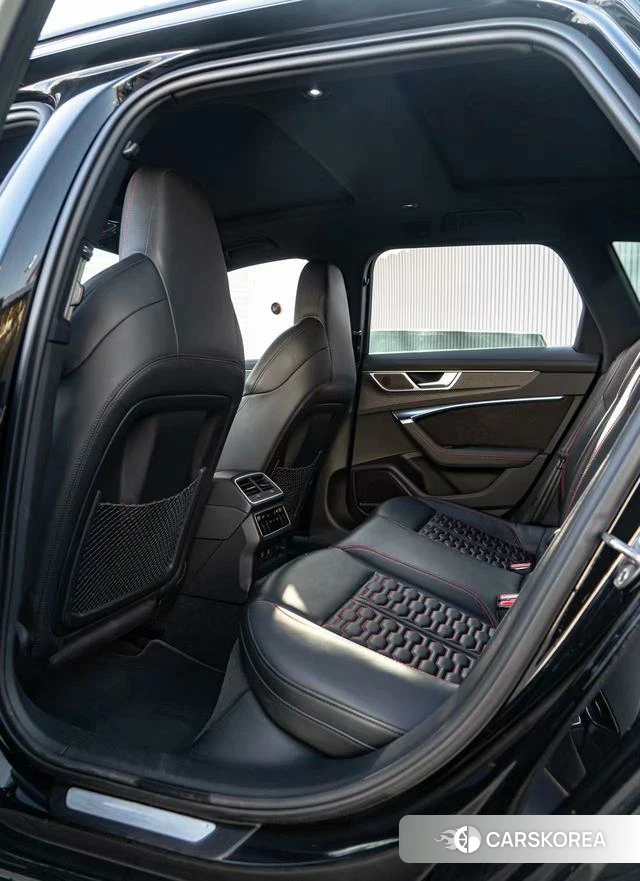 Audi RS 6 2021 Черный из Китая, фото 2