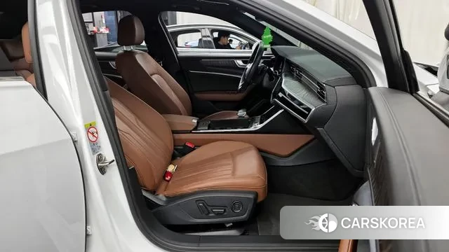 Audi A6 (C8) 2021 Белый из Кореи, фото 2