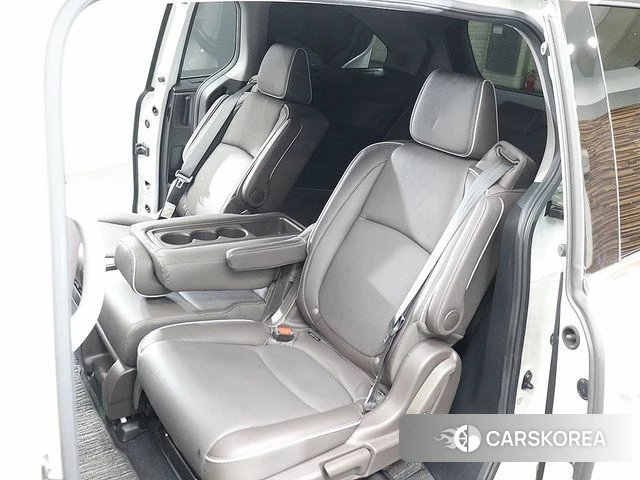 Honda Odyssey 2023 Белый из Кореи, фото 2