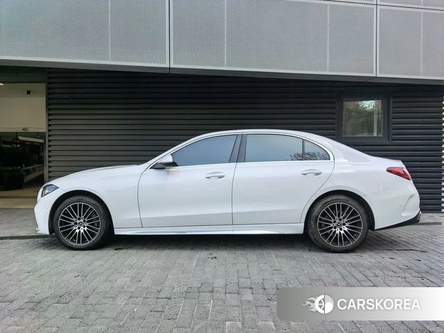 Mercedes-Benz Class C 2023 Белый из Китая, фото 2