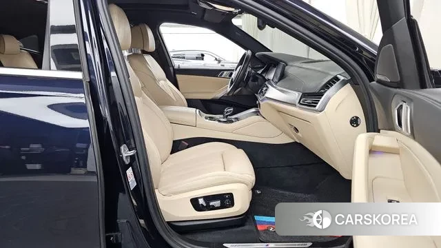 BMW X6 (G06) 2021 Черный из Кореи, фото 2