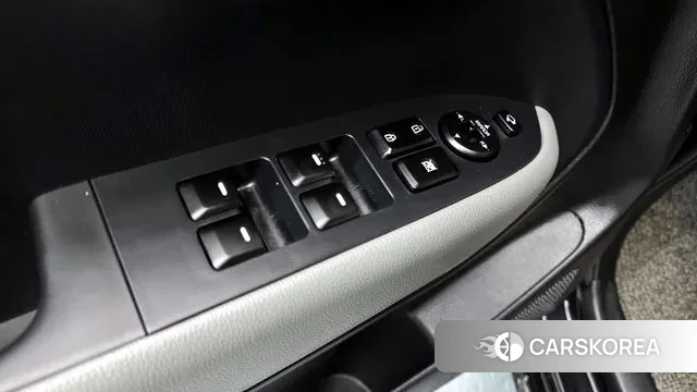 Kia The New Kia Ray 2023 Черный из Кореи, фото 2