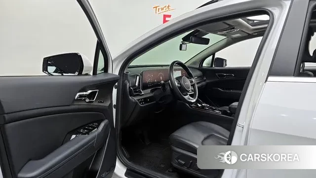 Kia Sportage 5th Generation Hybrid 2022 Белый из Кореи, фото 2