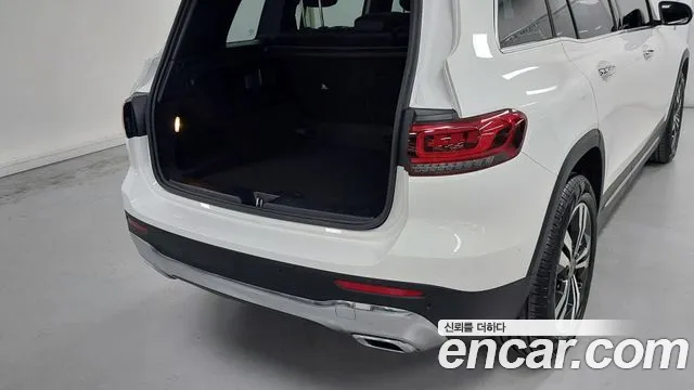 Mercedes-Benz GLB-Class X247 2023 Белый из Кореи, фото 2