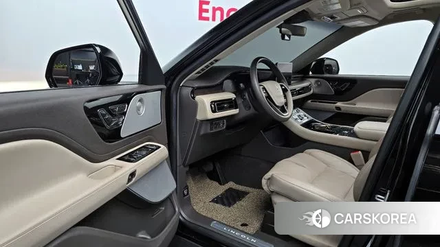 Lincoln Aviator 2nd generation 2023 Черный из Кореи, фото 2