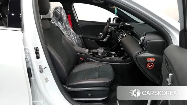 Mercedes-Benz A-Class W177 2022 Белый из Кореи, фото 2