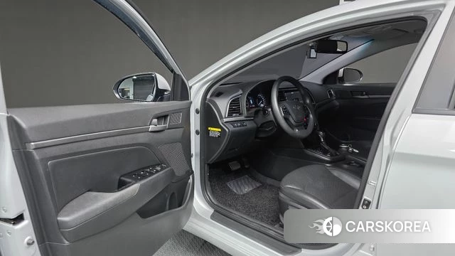 Hyundai Avante AD 2018 Серебряный из Кореи, фото 2