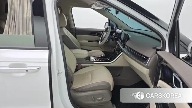 Kia Carnival 4th generation 2023 Белый из Кореи, фото 2