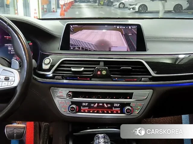 BMW 7 Series (G11) 2021 Черный из Кореи, фото 2