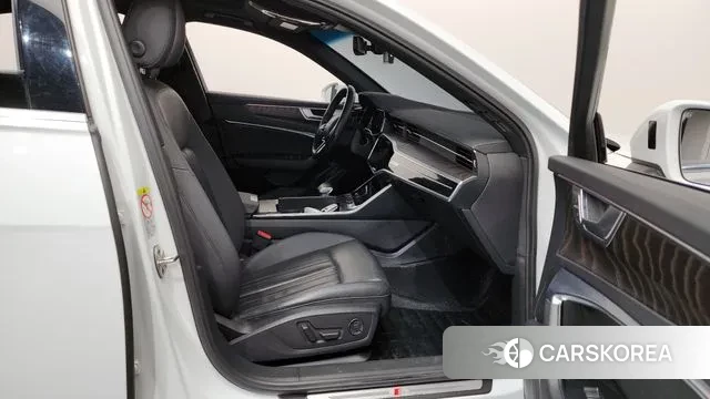 Audi A6 (C8) 2020 Белый из Кореи, фото 2