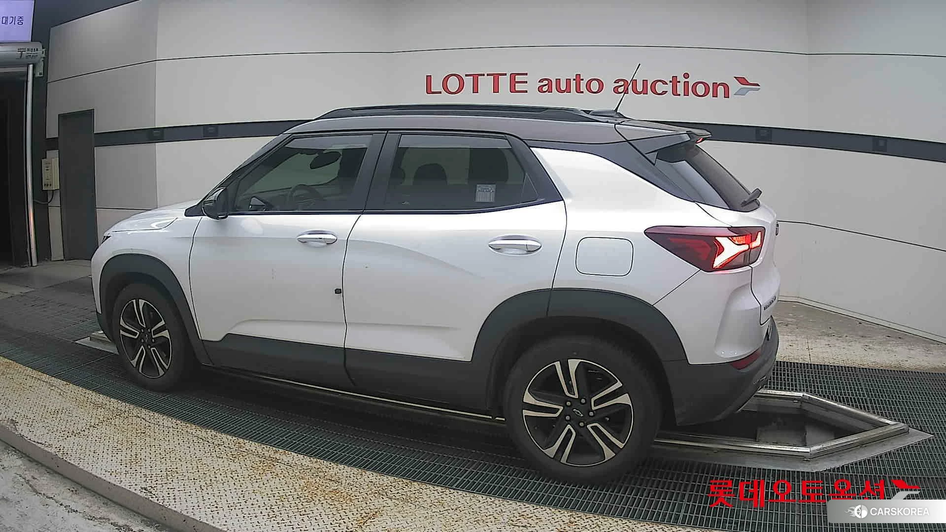Korea G M TrailBlazer 1.35 Turbo FWD 2022 Белый из Кореи, фото 2