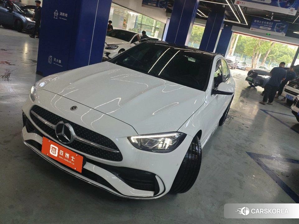 Mercedes-Benz Class C 2025 Белый из Китая, фото 2
