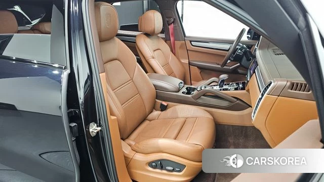 Porsche Cayenne (PO536) 2022 Черный из Кореи, фото 2