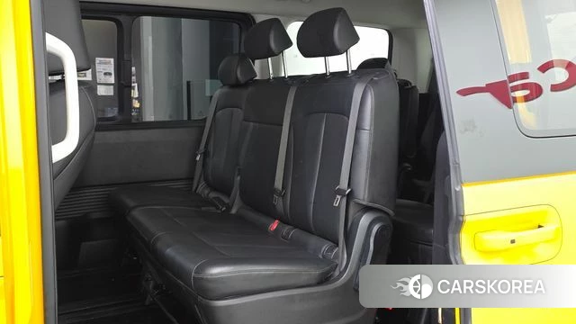 Hyundai Staria 2024 Желтый из Кореи, фото 2