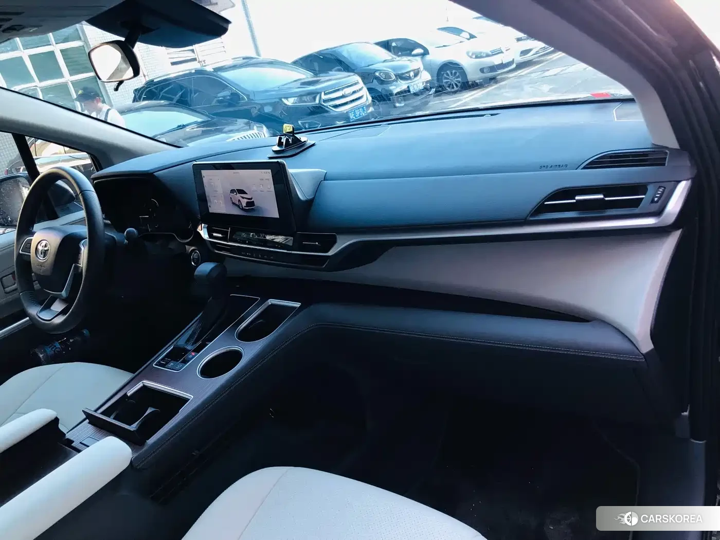 Toyota Sienna 2026 Черный из Китая, фото 2