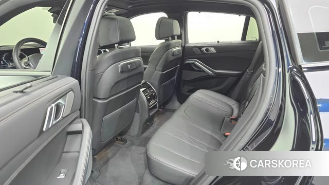 BMW X6 (G06) 2025 Черный из Кореи, фото 2