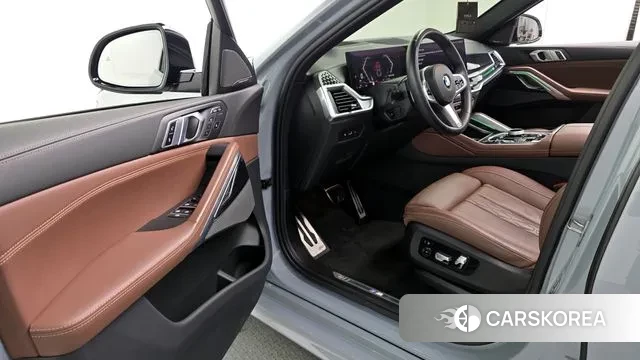 BMW X6 (G06) 2024 Серебристо-серый из Кореи, фото 2