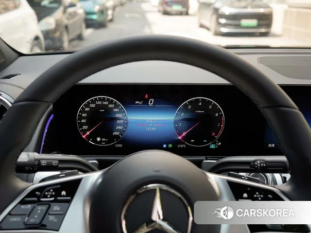 Mercedes-Benz GLB 2024 Черный из Китая, фото 2