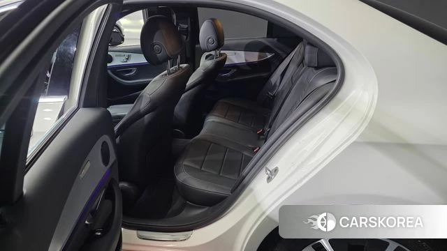Mercedes-Benz E-Class W213 2021 Белый из Кореи, фото 2