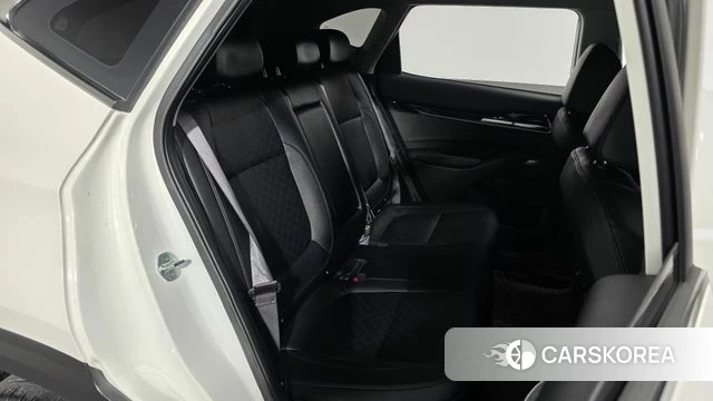 Kia Seltos 2022 Белый из Кореи, фото 2