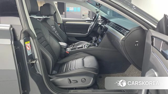 Volkswagen Arteon 2019 Серый из Кореи, фото 2