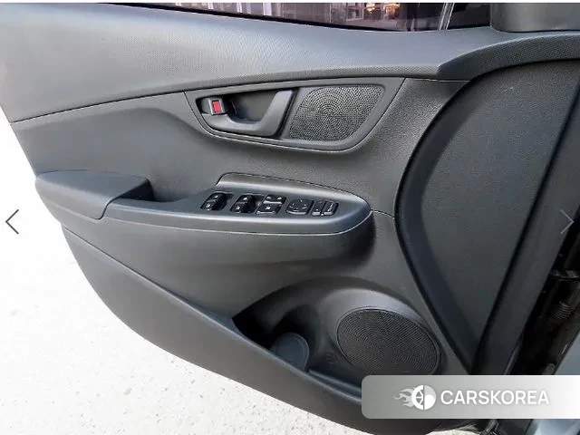 Hyundai Kona 2018 Серебристо-серый из Кореи, фото 2