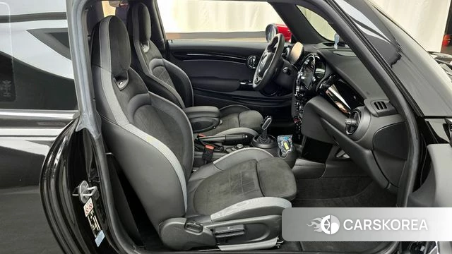 Mini Cooper S 2022 Черный из Кореи, фото 2