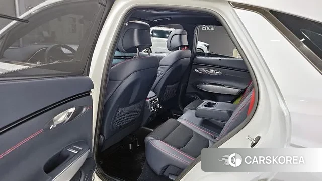 Genesis GV70 2023 Белый из Кореи, фото 2