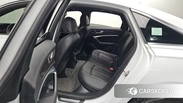 Audi A6 (C8) 2019 Белый из Кореи, фото 2