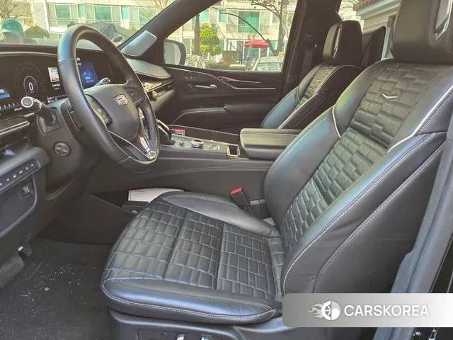 Cadillac Escalade 5th Generation 2021 Черный из Кореи, фото 2