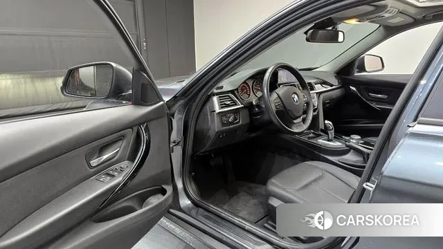BMW 3 Series (F30) 2018 Серый из Кореи, фото 2