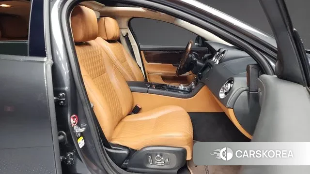 Jaguar All New XJ 2019 Серый из Кореи, фото 2