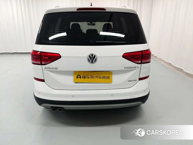 Volkswagen Touran L 2021 Белый из Китая, фото 2