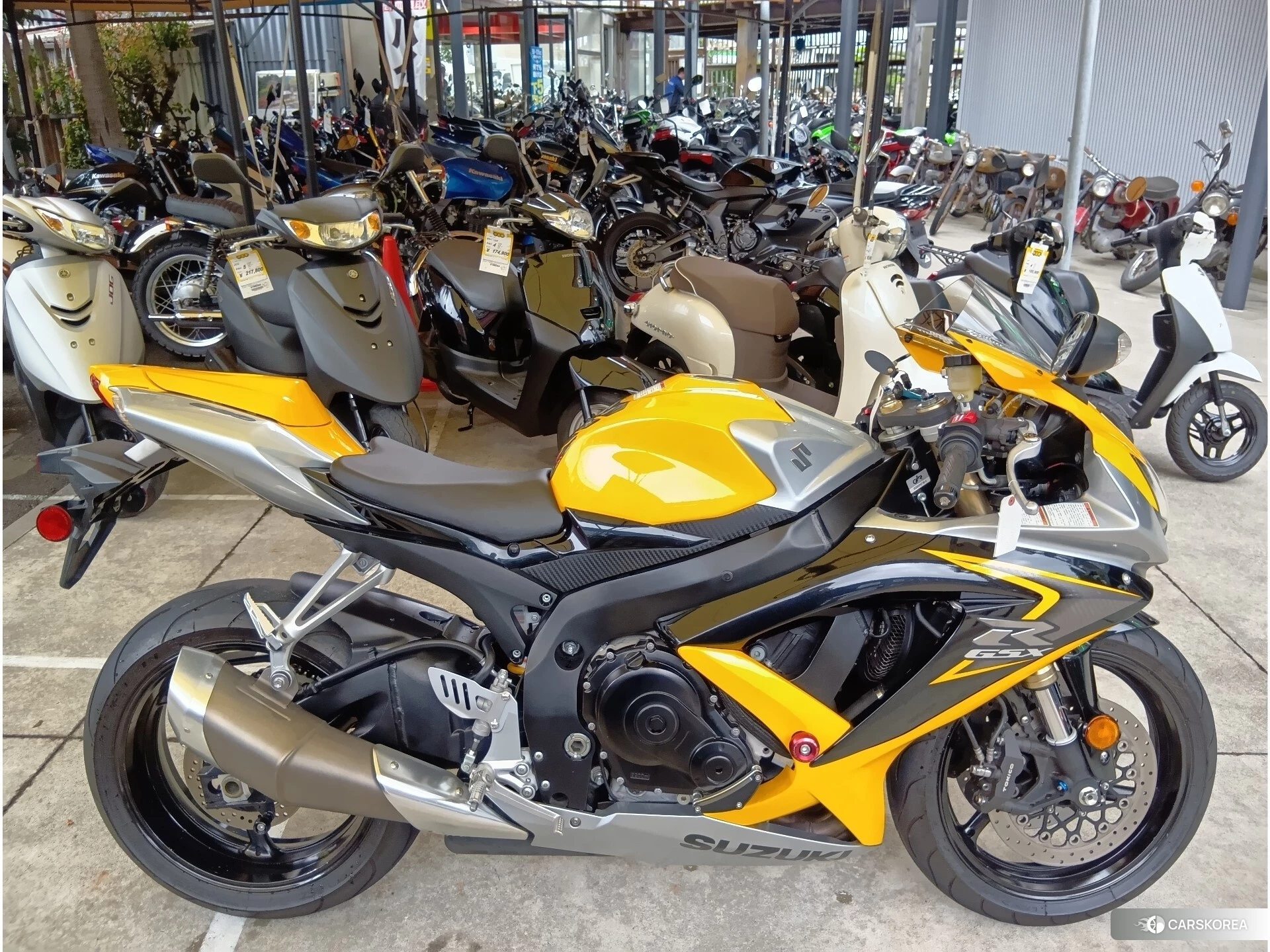 Проданный Suzuki GSX-R600 2010 из Японии, фото 2