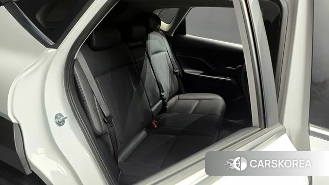 Hyundai Kona (SX2) 2023 Белый из Кореи, фото 2