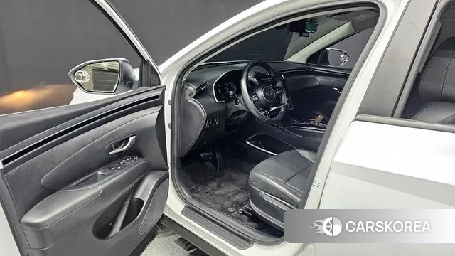 Hyundai Tucson (NX4) 2023 Белый из Кореи, фото 2