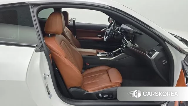 BMW 4 Series (G22) 2023 Белый из Кореи, фото 2