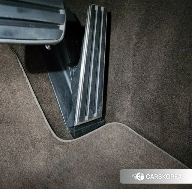 Porsche Panamera (971) 2018 Серебряный из Кореи, фото 2