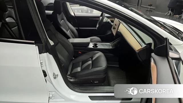 Tesla Model 3 2022 Белый из Кореи, фото 2