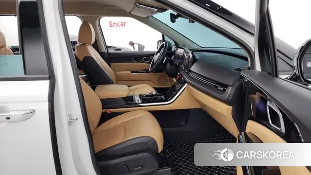 Kia Carnival 4th generation 2023 Белый из Кореи, фото 2