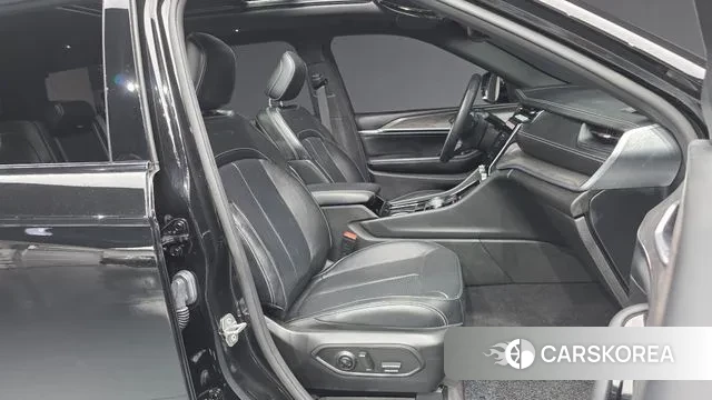 Jeep Grand Cherokee (WL) 2021 Черный из Кореи, фото 2