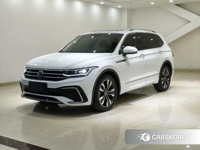 Volkswagen Tiguan L 2021 Белый из Китая, фото 2