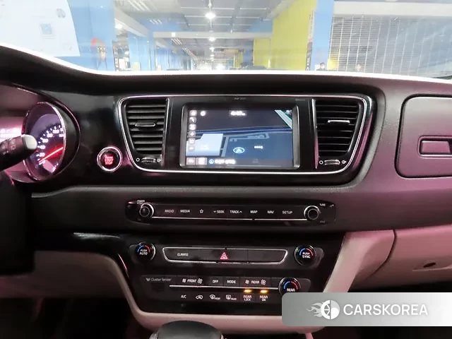 Kia All New Carnival 2018 Черный из Кореи, фото 2