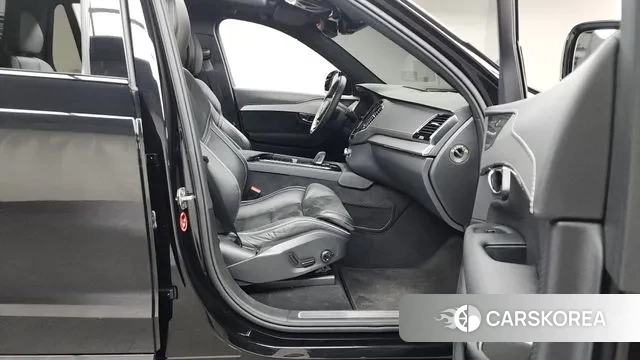 Volvo XC90 second Generation 2020 Черный из Кореи, фото 2