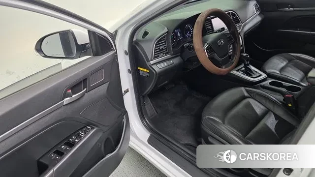 Hyundai Avante AD 2018 Белый из Кореи, фото 2