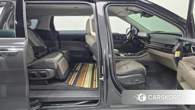 Kia The New Carnival 4th Generation 2024 Серый из Кореи, фото 2