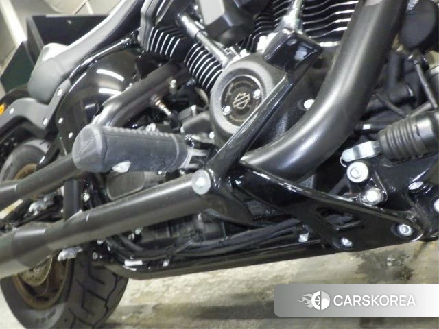 Harley-Davidson Softail Low Rider S FXLRS1920 2024 из Японии, фото 3